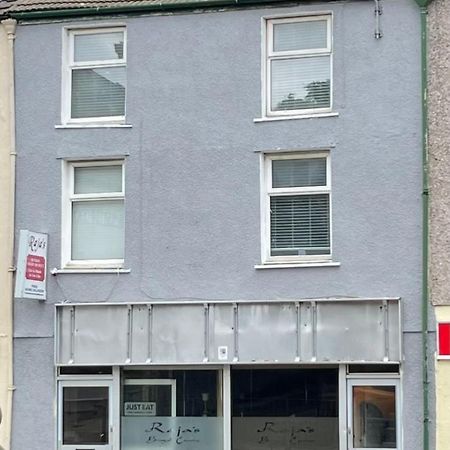 Holyheadinn 외부 사진